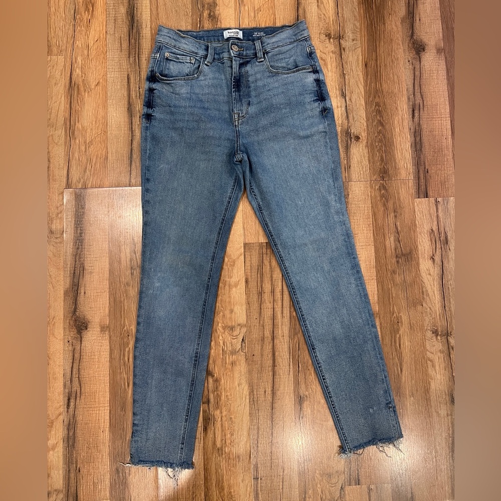 Kensie Women's Blue Skinny Jeans